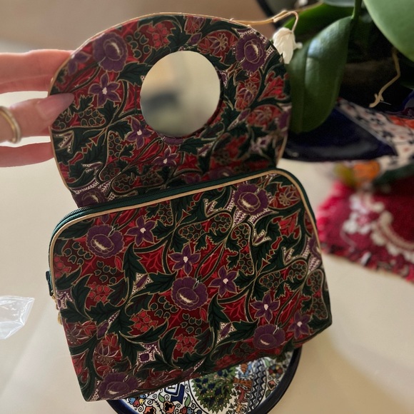 Christian Dior Vintage Floral Cosmetic Pouch Bag - Picture 4 of 15